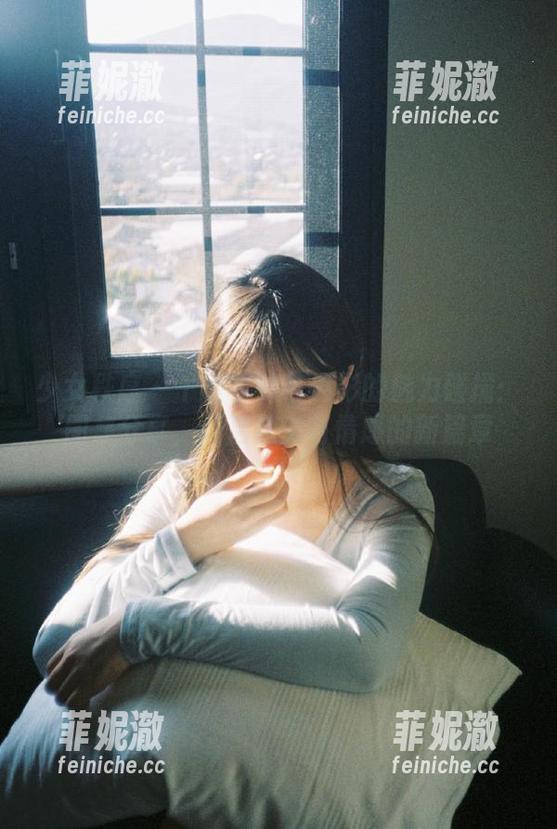 少女秩序 – 千澄学妹与摄影的魅力碰撞:图集分享,开启视觉与情感的新篇章 - 菲妮澈