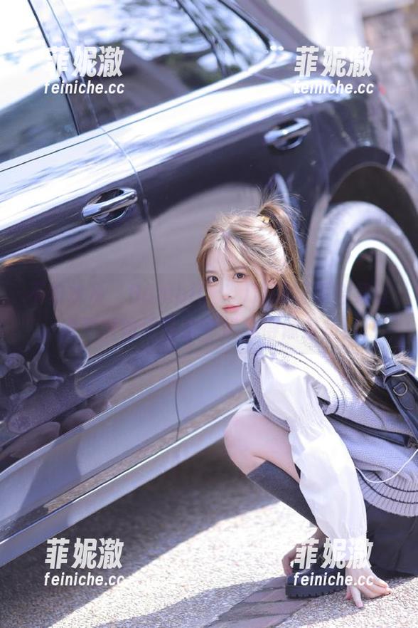 不怕水冷，Bambi(밤비)泳装写真合集让你见识如何在水中优雅得像条鱼！