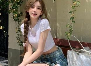 微密圈 – 优雅黑丝与时尚碰撞：Cool文茜的写真美图让人心动