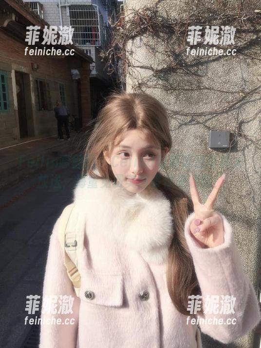 Feilin嗲囡囡-Celina青妍 Feilin嗲囡囡 - Celina青妍泳装写真大放送,海量免费美图等你来收藏!