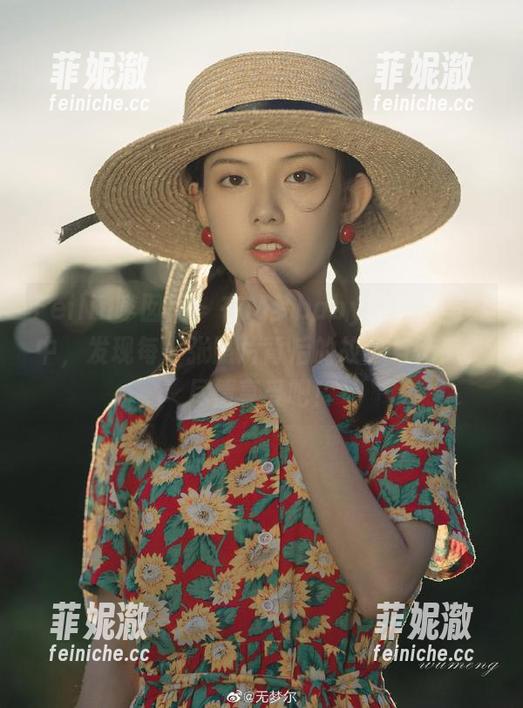 Feilin嗲囡囡 - 在M梦baby的美足写真中，发现每一张照片背后的故事与情感，尽情享受吧！