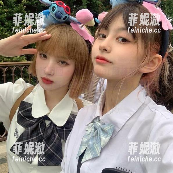 Feilin嗲囡囡 - 伍月yuer网袜系列合集：观看她的每一张写真，仿佛进入梦境世界！
