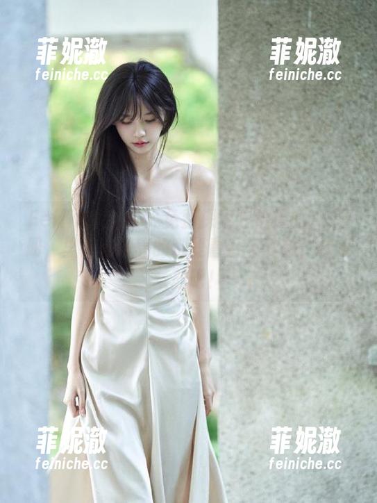 Feilin嗲囡囡 - 免费探索陈怡曼的JK图册，里面闪耀着的都是青春与梦想，快来获取吧！