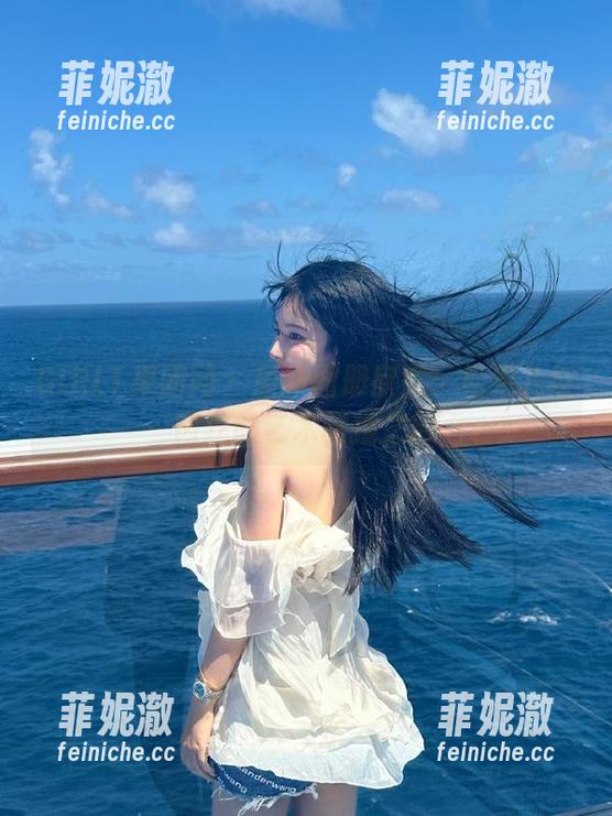 GIRLT果团网 - 最新图册欣赏：松果儿与肉丝的艺术碰撞之旅