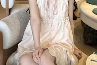 GIRLT果团网 – 无圣光摄影技巧，甜Abby皮衣写真美图破冰而出