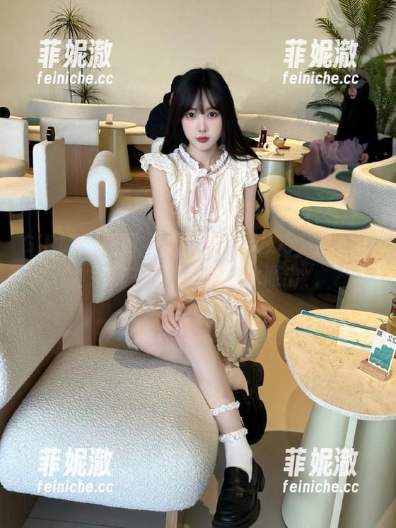 GIRLT果团网 - 无圣光摄影技巧，甜Abby皮衣写真美图破冰而出