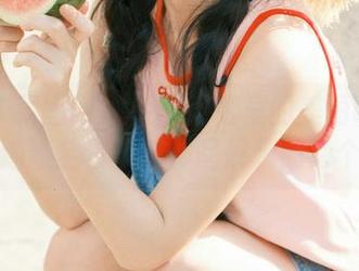 GIRLT果团网 – 校园回忆里的美丽印记：陈迪娅全套校服作品展现独特个性