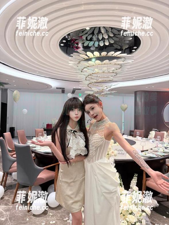 HuaYang花漾-小海臀Rena HuaYang花漾 - 探索小海臀Rena的美图作品,带你领略每一寸美足背后的故事与灵感,尽情享受视觉盛宴!