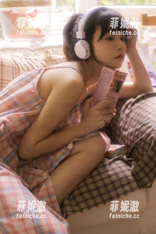 HuaYan花の颜 - 细腻之美：小月儿浴室写真合集，尽显她的自然风情