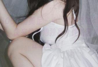 IMZSOCK爱美足 – 小珵的黑色写真美图上线啦，快来体验她独具个性的艺术作品在线展示！