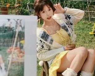 IMiss爱蜜社 – 看SISY思短裙如何在图片更新中玩转时尚，时刻保持热度和吸引力！