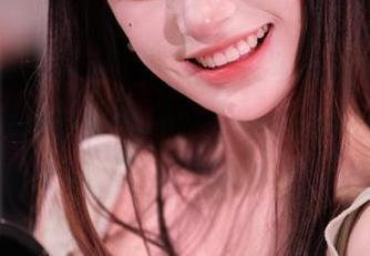 MFStar模范学院 – 诱惑夏玲蔓美腿，感受她写真中的图片艺术之美