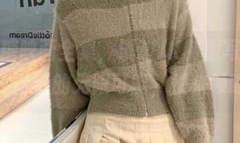 下载喵糖映画全集，溪边JK制服写真让你看到青春的无限可能，快来领略！