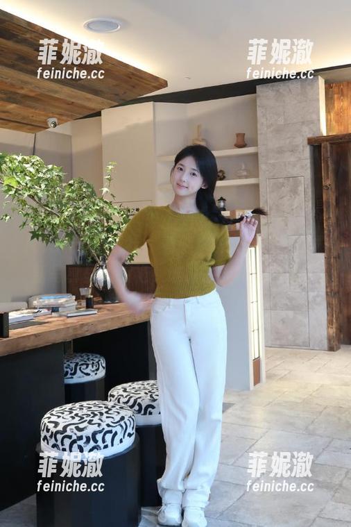 MiStar魅妍社 - 看呐！Ashely丽丽最新写真里的旗袍，谁说古典不能性感？