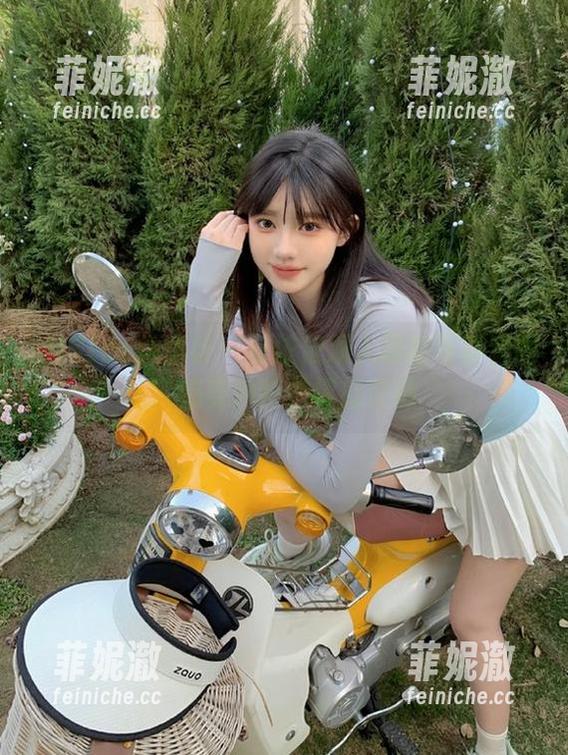 MiStar魅妍社 - 夏依依双人最新写真套图，感受独特的情感交融