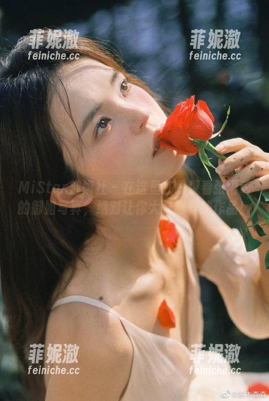 MiStar魅妍社 - 在这里在线观看张雨萌的御姐写真，绝对让你大开眼界的作品！