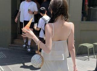 MiStar魅妍社 – 王婉悠黑白写真图包，感受时光透过影像的流转