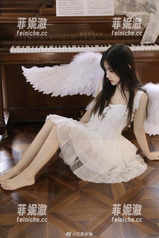 MiStar魅妍社 - 赵欢颜Jessica教室里的私房写真：一场视觉盛宴，合集中的秘密等你来发现！