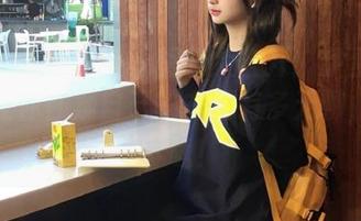 MiiTao蜜桃社 – 图集大公开！伊素妍的礼服让你怀疑自己的衣橱有多无聊，快来下载！