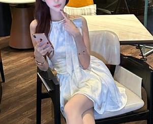 MiiTao蜜桃社 – 敬请欣赏顾乔楠高清毛衣图包，绝对让你对秋冬的喜欢瞬间升级！