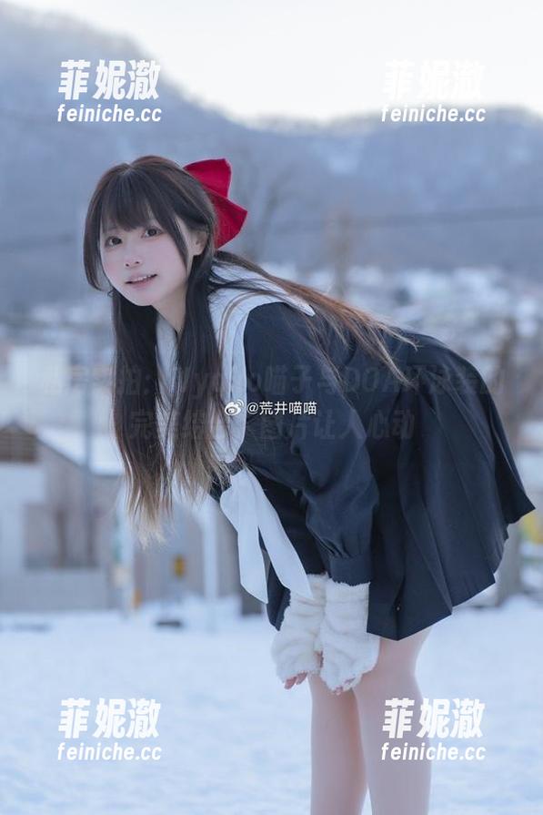 Nyako喵子 私房实拍:Nyako喵子与DOA环泳装的完美结合,图片让人心动