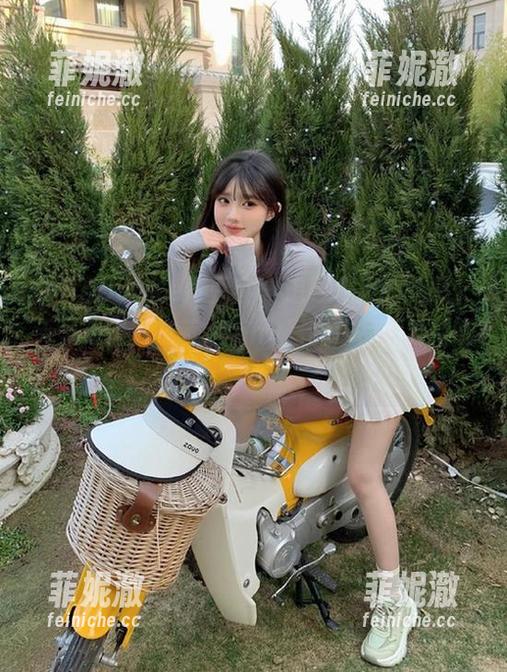 QingDouKe青豆客 - 追寻夏天的气息：无圣光里莫晓茜sunny写真作品的独特诱惑
