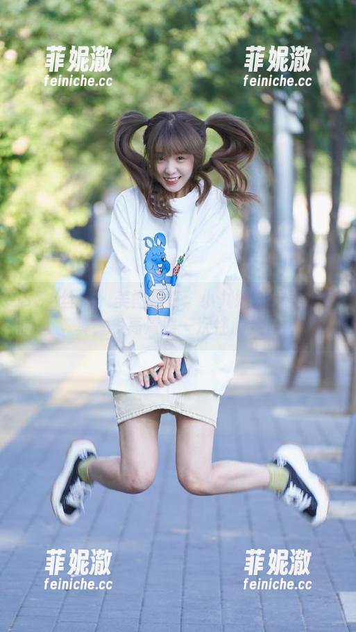 SSA丝社-小九妹妹 SSA丝社 - 美图鉴赏:小九妹妹的美脚写真,多高清照一次性满足你