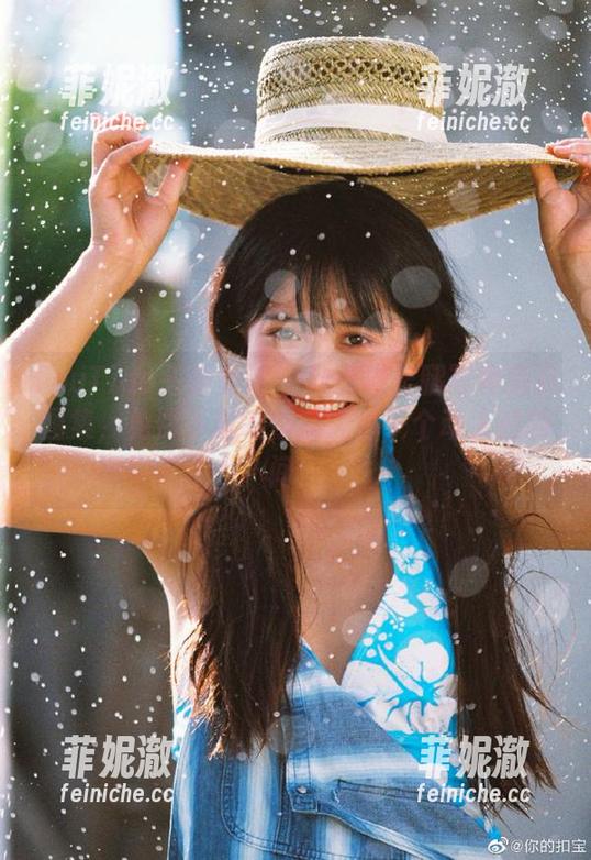 TouTiao头条女神-刘瑾希 TouTiao头条女神 - 刘瑾希长腿写真精品图集,免费下载助你捕捉每一个动人的瞬间!