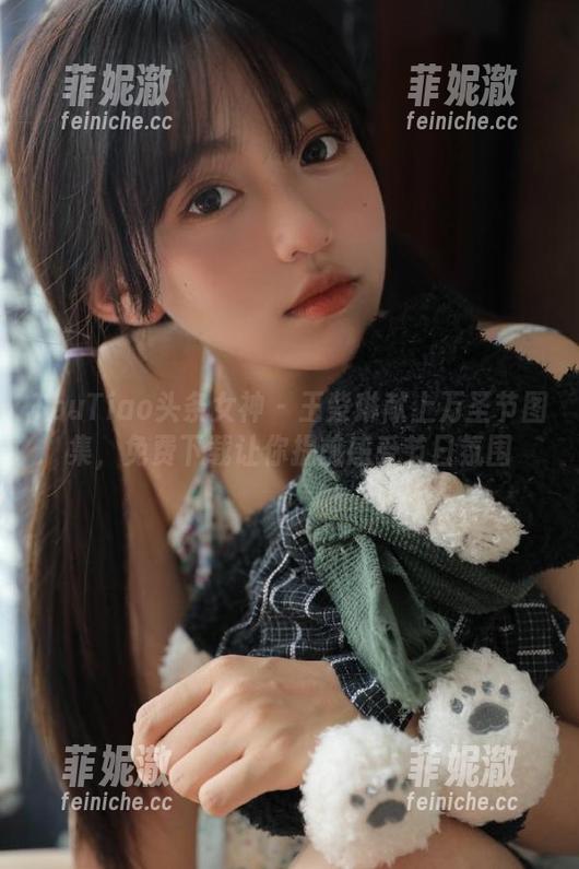 TouTiao头条女神 - 王紫琳献上万圣节图集，免费下载让你提前感受节日氛围