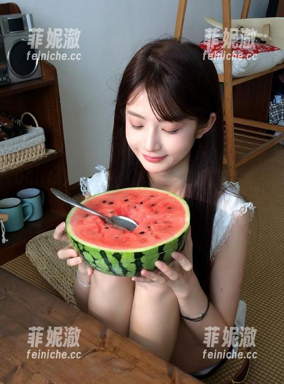UGirls尤果网 - 唐溪若体操服高清写真，诠释健康与美的无尽可能