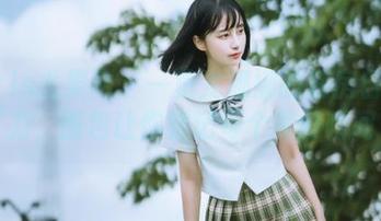 UGirls尤果网 – 一览尤娜娜的私房自拍魅力，图包让你铭记每个美好瞬间