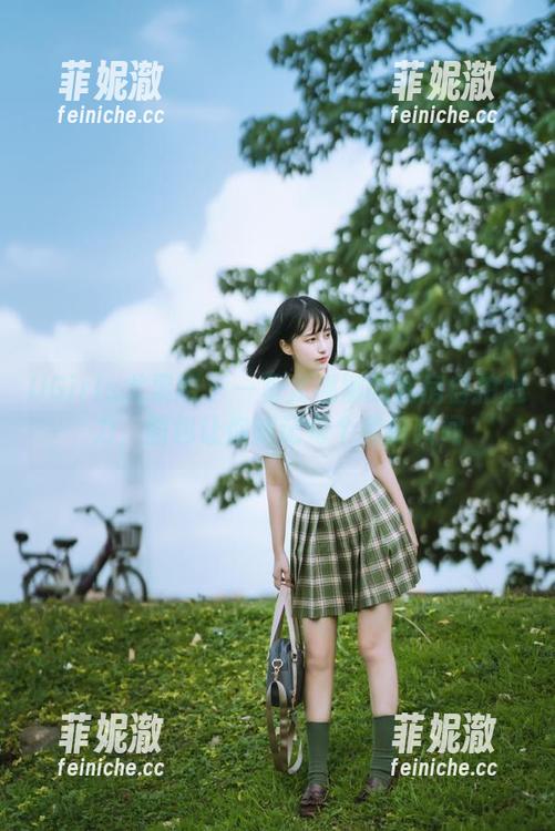 UGirls尤果网 - 一览尤娜娜的私房自拍魅力，图包让你铭记每个美好瞬间