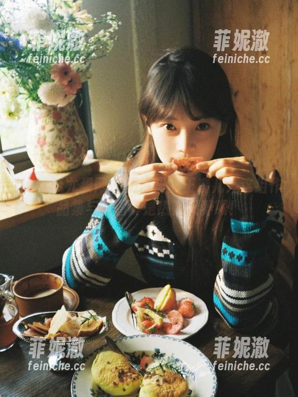 UGirls尤果网-王瑞儿 UGirls尤果网 - 短裤里的王瑞儿:这组作品集与原图真是热辣又养眼!