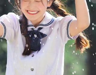 UGirls尤果网 – 谭晓彤眼镜写真福利原图，个性自嘲让她更显亲切感！