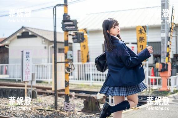 UGirls尤果网 尤果网图集更新抢先看:Let’sLove,探索爱与美的视觉交响曲