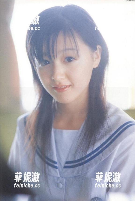 XIAOYU语画界 - 杨晨晨最新高清图包，职业制服搭配黑丝美腿，展现无限风情