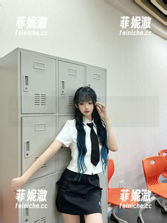 Xiuren秀人网-伊小七MoMo Xiuren秀人网 - 在伊小七MoMo姐姐的照片中寻找灵感:美图与写真的完美结合