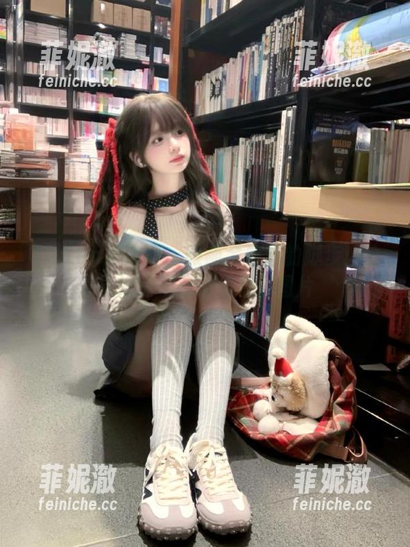 Xiuren秀人网 - 跟随余虞酱的脚步：分享她运动时光的精彩图片