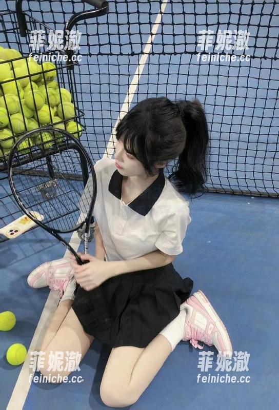 Xiuren秀人网-大美媚京 Xiuren秀人网 - 赏析大美媚京全套万圣节写真原图,感受万圣节的魅力!