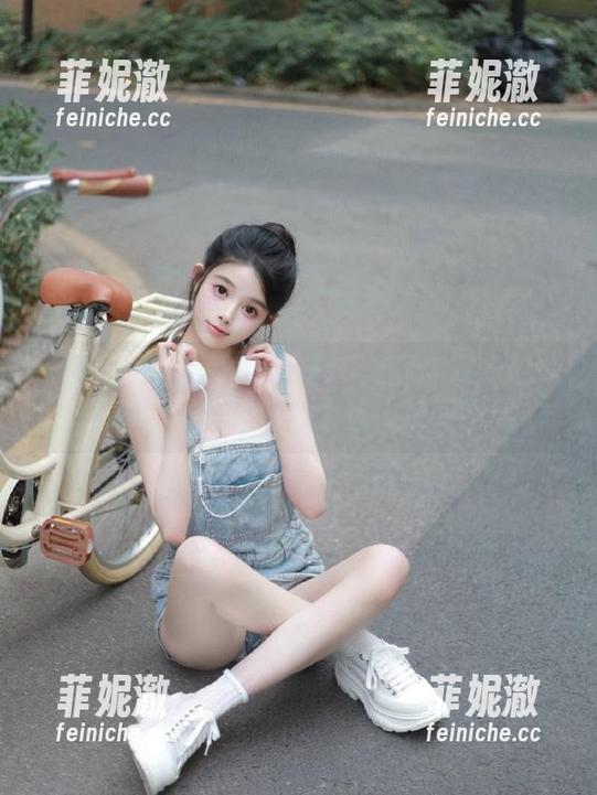 Xiuren秀人网-娇喘JC Xiuren秀人网 - 娇喘JC美腿合集:细腻拍摄记录她的每一个迷人瞬间图册