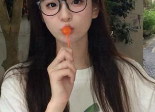 Xiuren秀人网 – 探索小樱koko御姐的美图合集，感受她在镜头下的自信与妩媚
