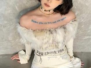 Xiuren秀人网 – 感受李梓熙的吊带魅力：这一系列写真图片让你重新定义时尚之美