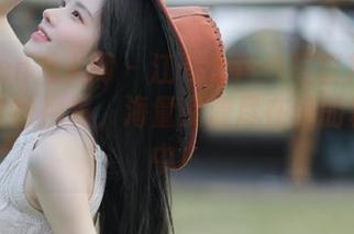 Xiuren秀人网 – 江七七户外写真精彩合集：独特视角，海量资源尽在你的掌握之中！