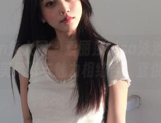 Xiuren秀人网 – 爱丽莎Lisa泳池写真集：优美风景与魅力相结合，直供下载