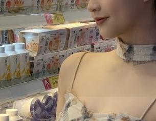 Xiuren秀人网 – 瑶啊摇的瑶体操服写真，最新图库里你绝对不容错过的自嘲风格！