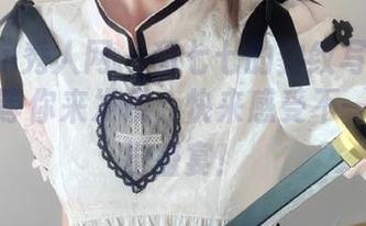 Xiuren秀人网 – 甜七七的豹纹写真合集在网盘等你来发现，快来感受不一样的视觉盛宴！