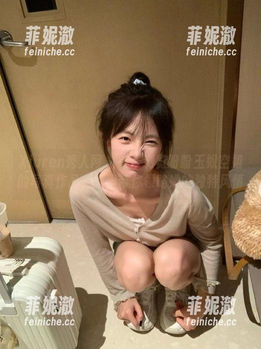 Xiuren秀人网-盼盼玉奴 Xiuren秀人网 - 在线浏览盼盼玉奴空姐的写真作品,原图带你领略她的独特风情