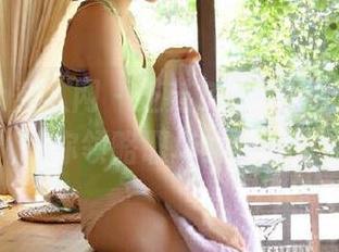 Xiuren秀人网 – 芝芝Booty职业装高清原图：让你领略职场女性的优雅风范
