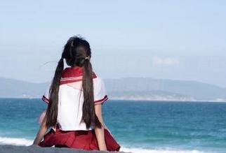 Xiuren秀人网 – 芭比KIKI泳装写真精选合集：展现完美曲线与海滨风情的绝美瞬间！