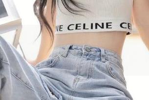 Xiuren秀人网 – 萌白酱制服写真图集：从容优雅中透出少女的纯真光彩